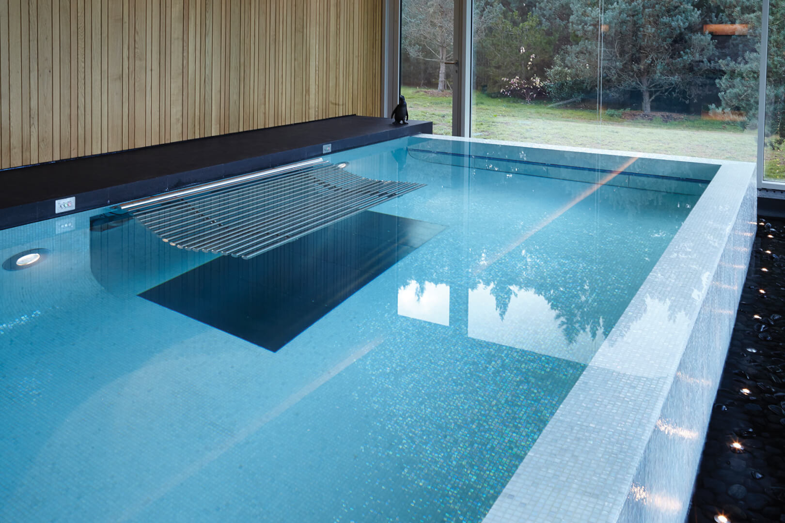 indoor hydrotherapy pool