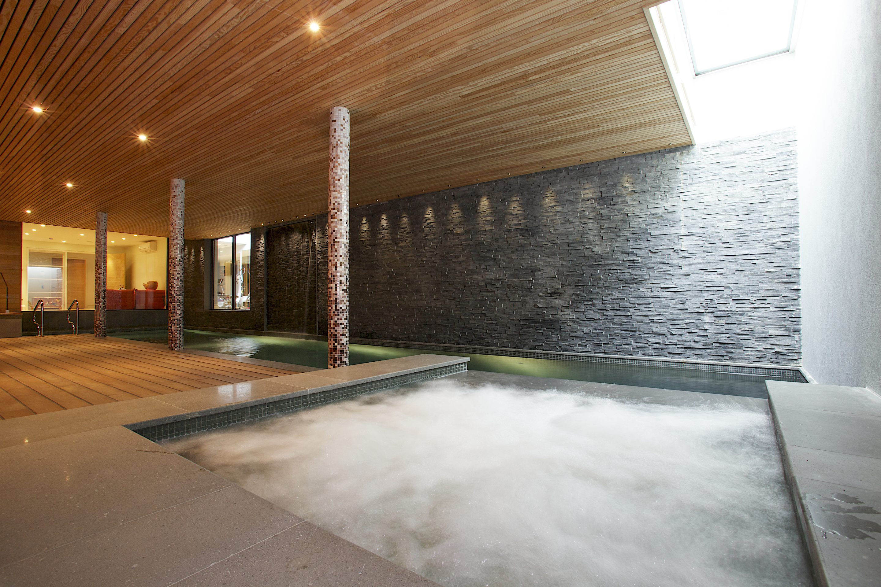 Luxury Hydrotherapy pool, designed and build by Guncast